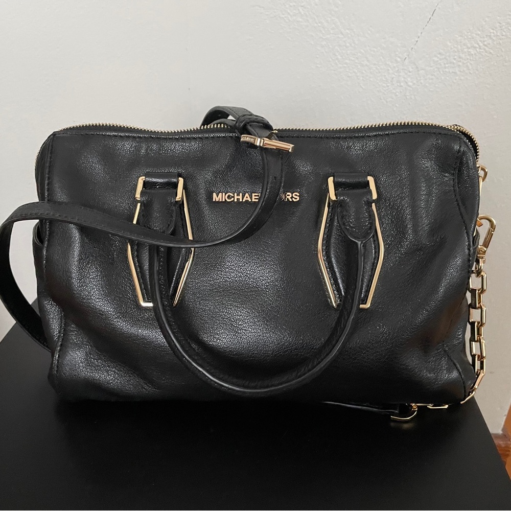 Michael Kors Black Leather Purse Vanessa 30F4GVNS6L Md Chain Satchel NWT
